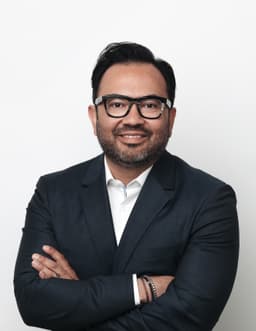 Zack Cervantes — Senior Mortgage Advisor at New American Funding, NMLS #502342